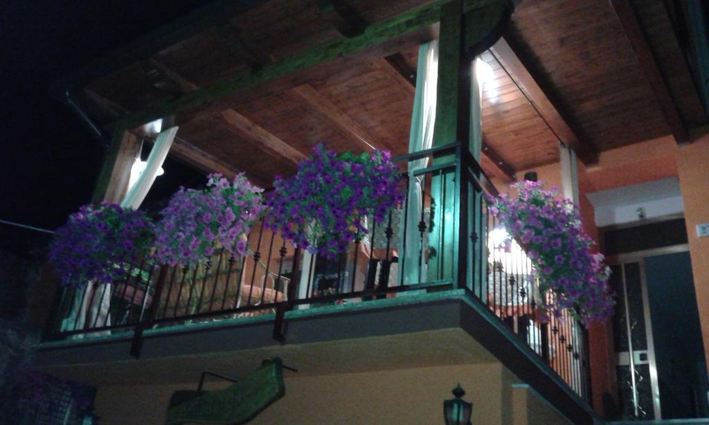 Bed and Breakfast Montagne Rocciose Frascineto Zewnętrze zdjęcie
