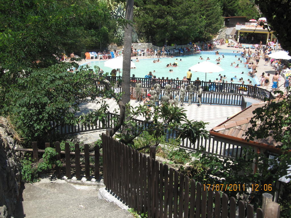 Bed and Breakfast Montagne Rocciose Frascineto Zewnętrze zdjęcie